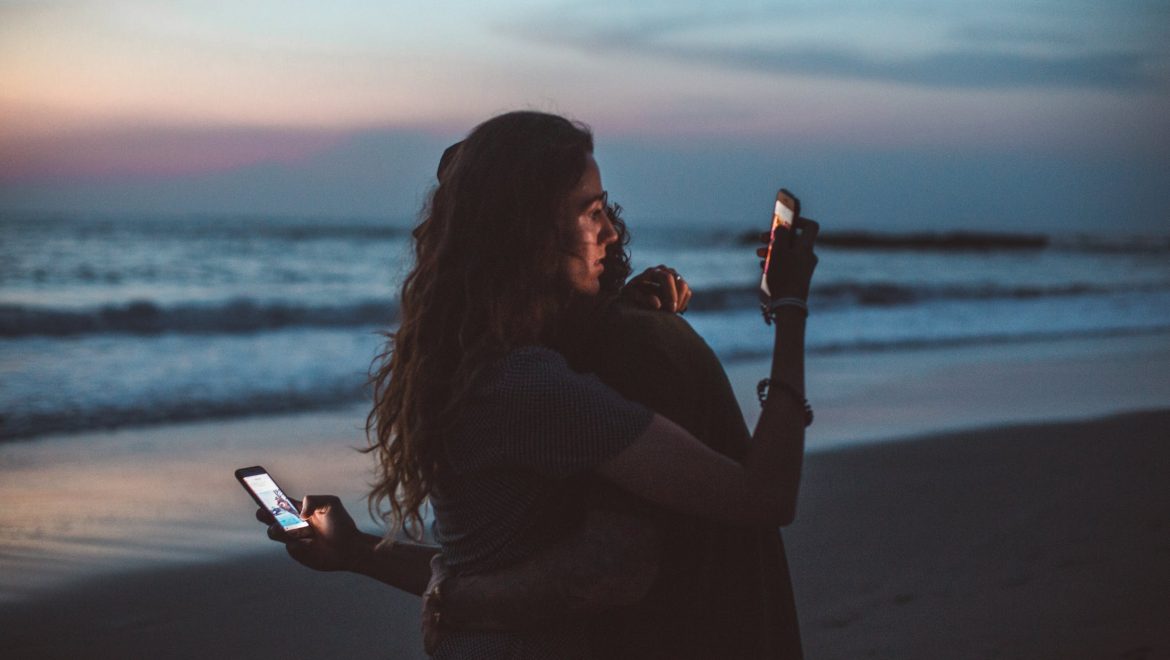 smartphone addiction signs symptoms  tips expat nest