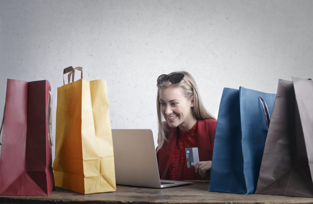 compulsive shopping expat nest