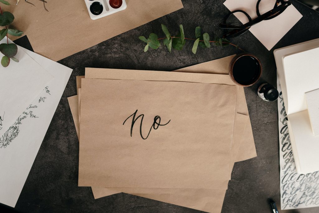 how to say no expat nest