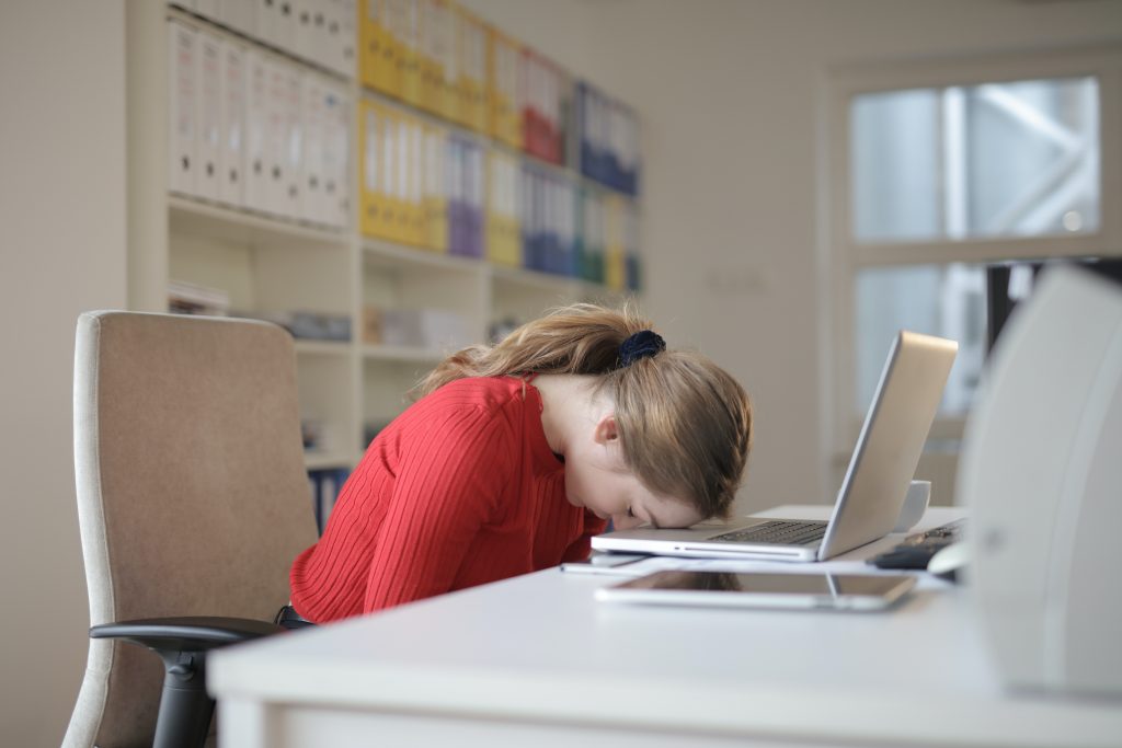 quiet quitting quiet firing expat nest pexels andrea piacquadio